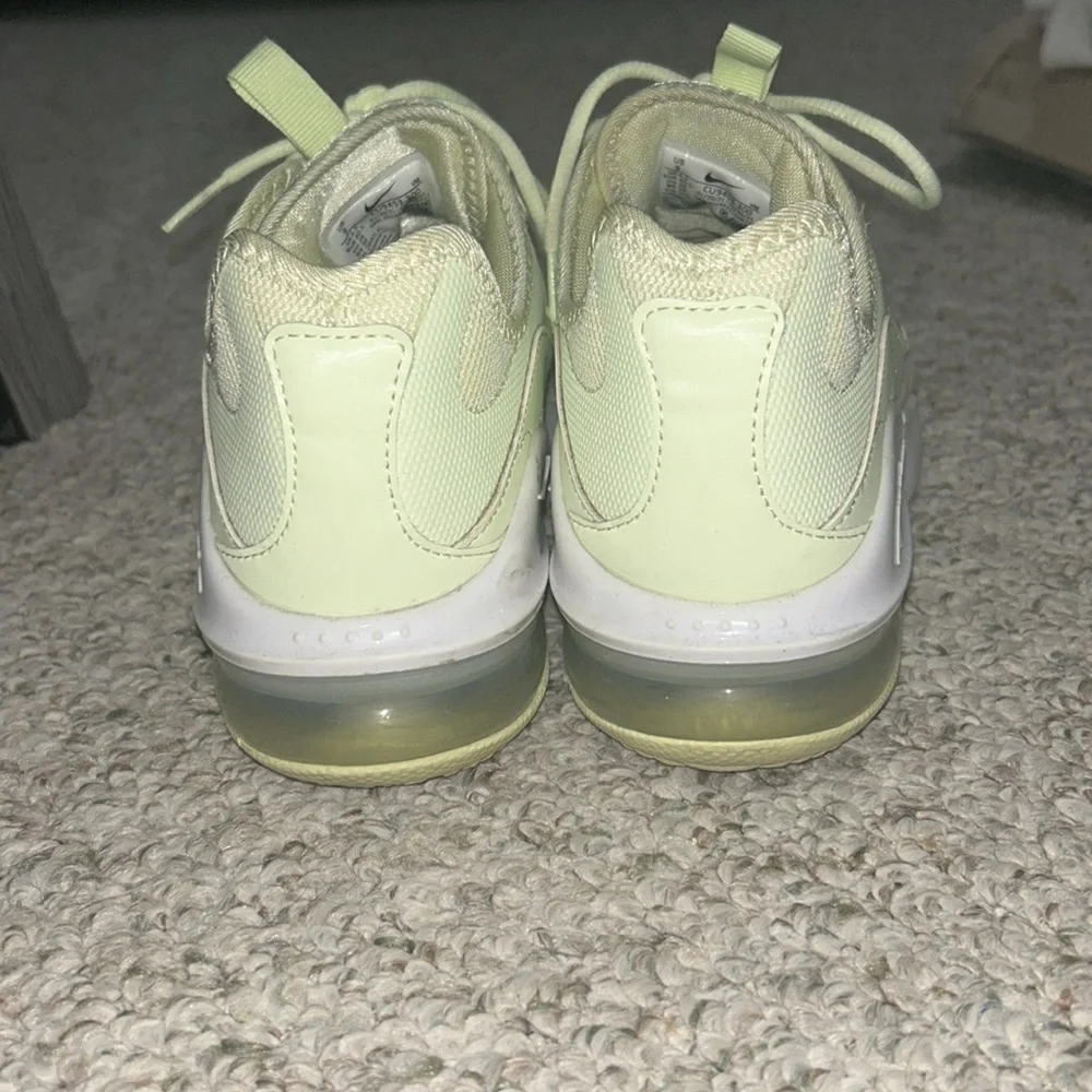 NWOT Nike Airmax - Picture 4 of 6